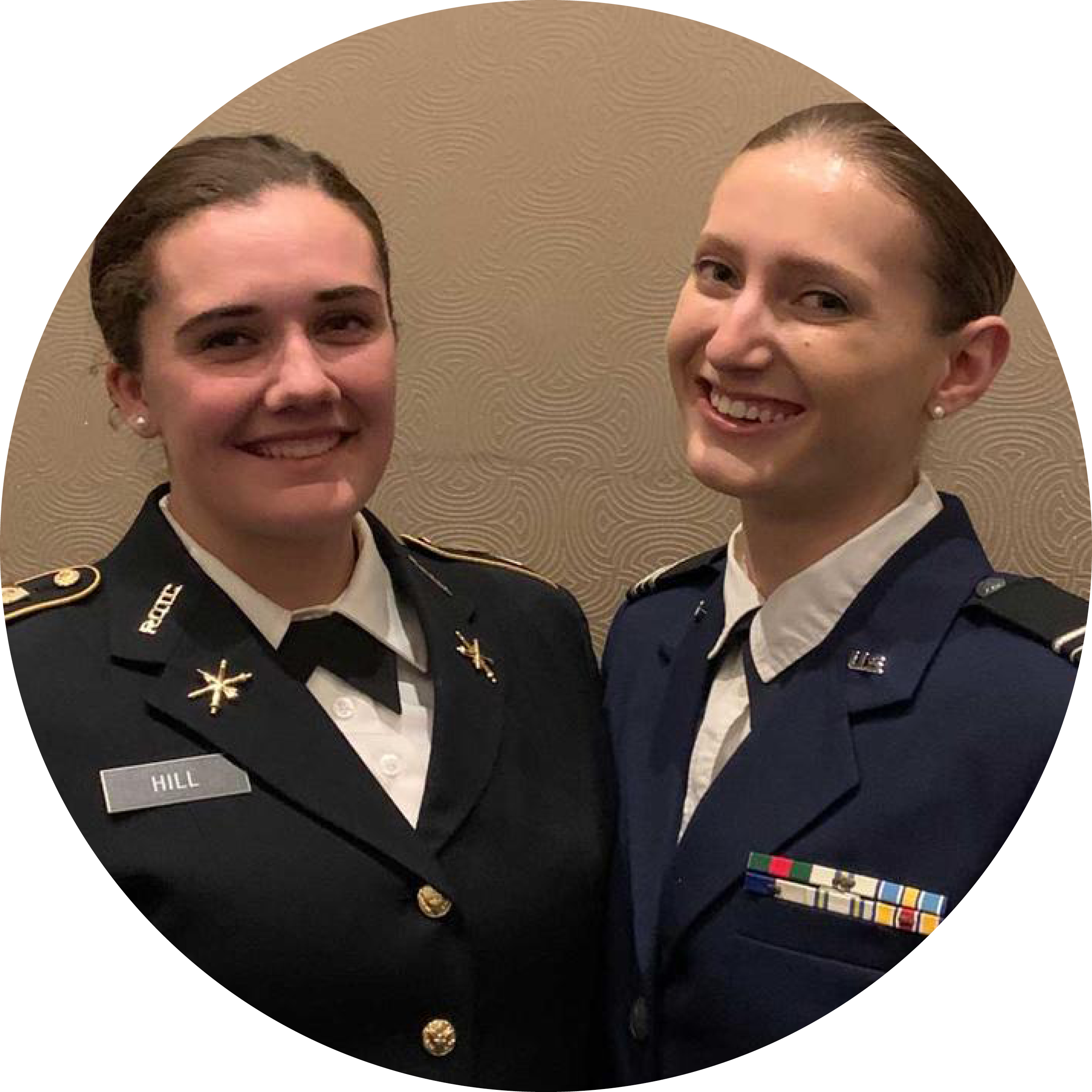 Sophie Hill ’20 & Marina Hostrop ’20